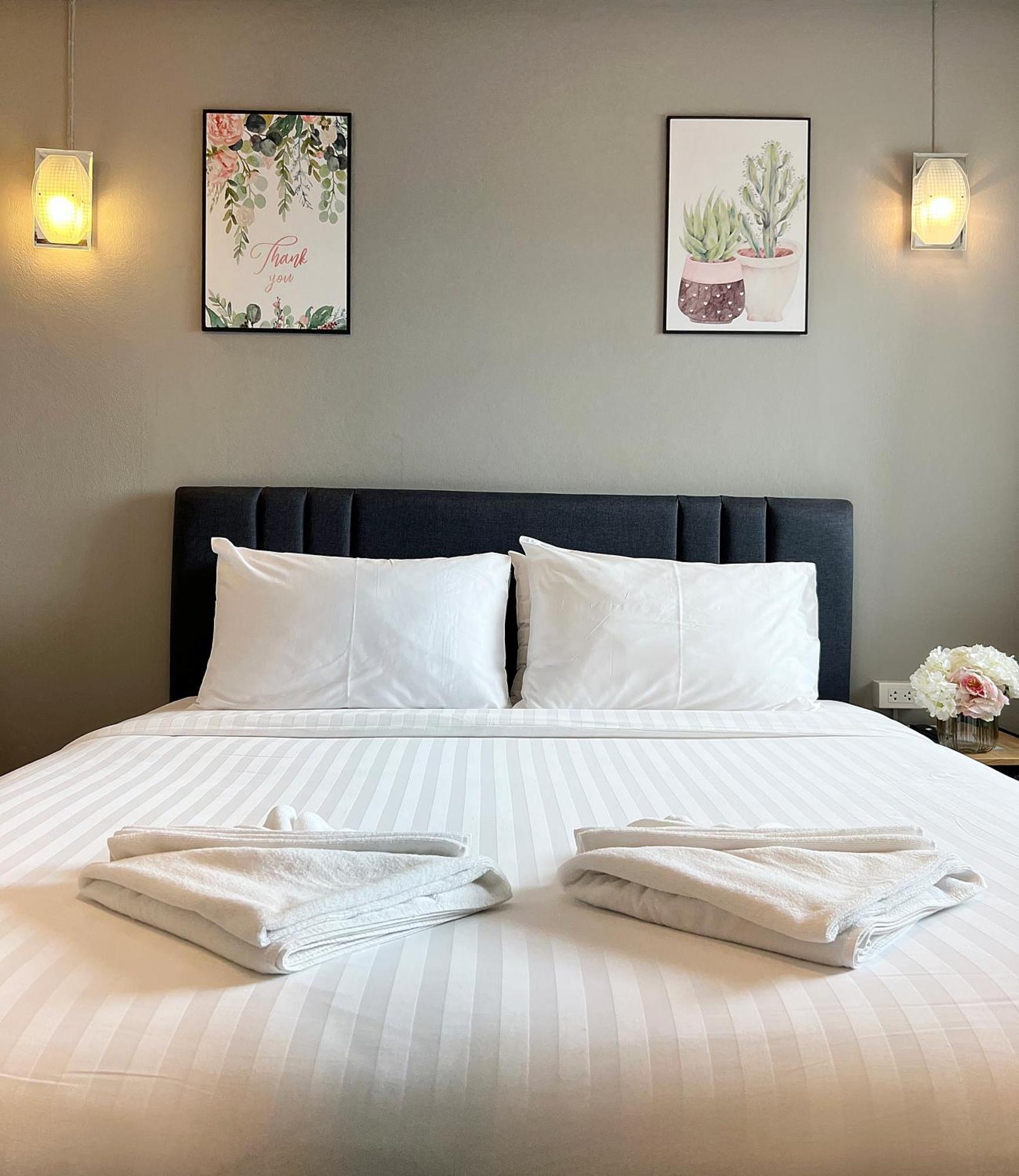 Golden Nest Suvarnabhumi Khách sạn